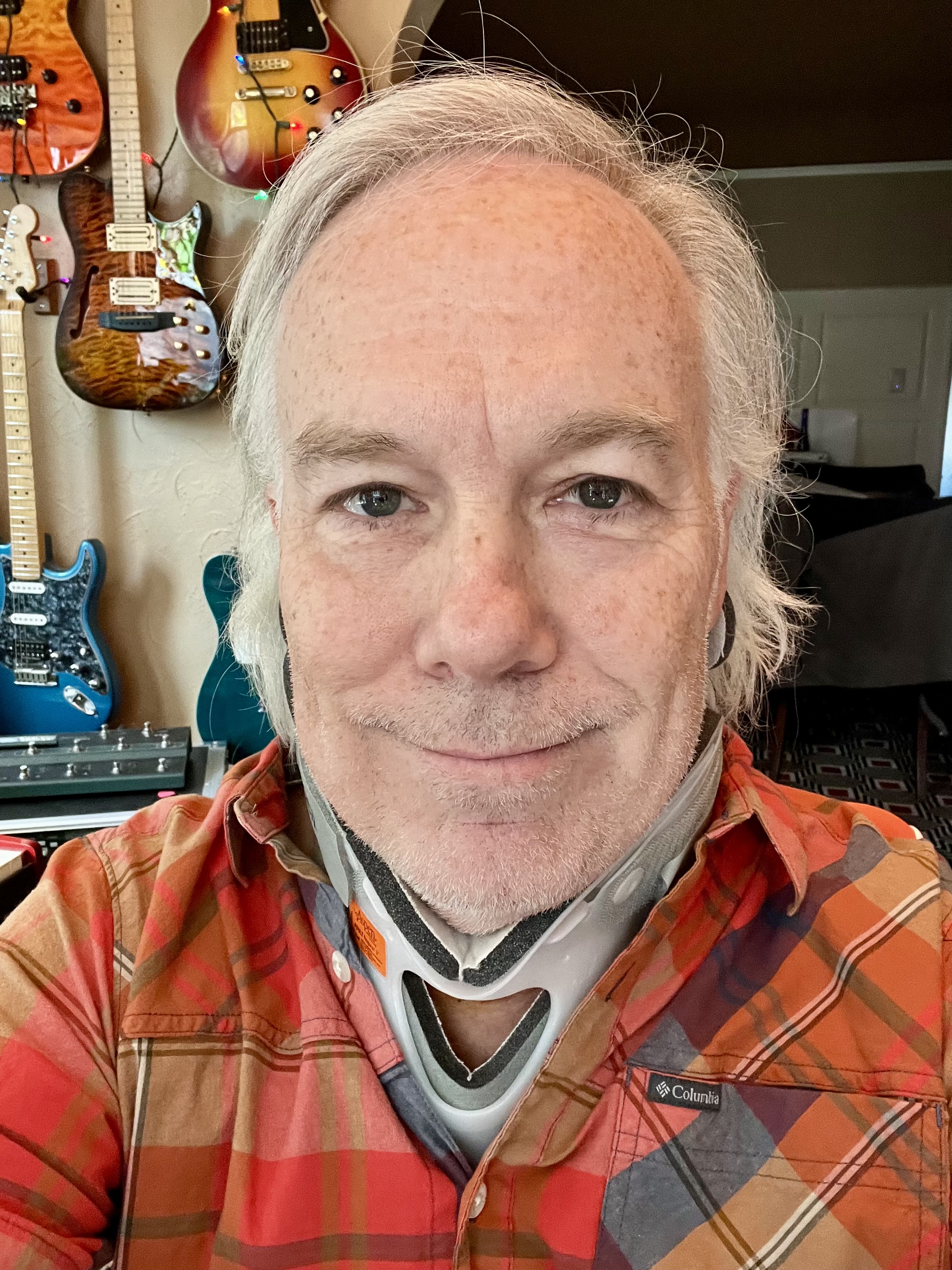 a selfie of me in a neck collar